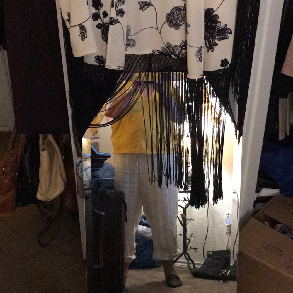 Springwear - Picture 2 of 6